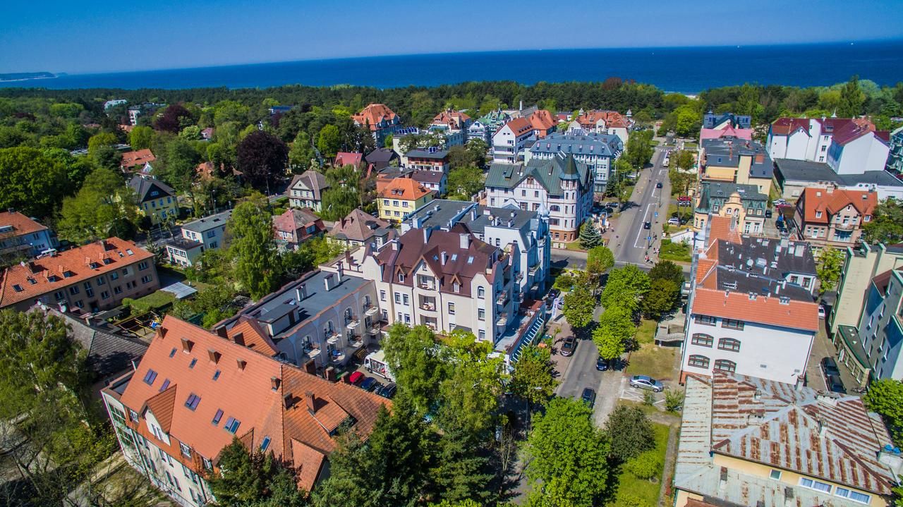 Курортные отели Hotel Atol Свиноуйсьце